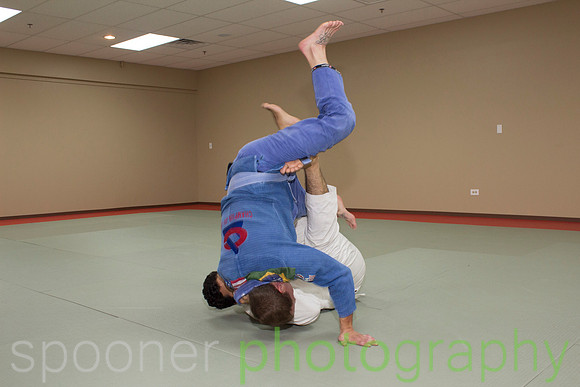 dangerousdandarbychokeatspidergymwithassouharvard-185