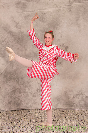 dancershelpingdancers60D-103