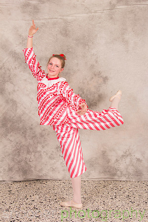 dancershelpingdancers60D-105