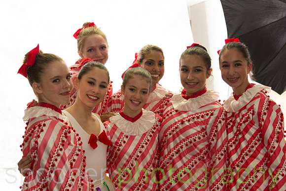 dancershelpingdancers60D-107