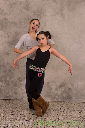 dancershelpingdancers60D-295