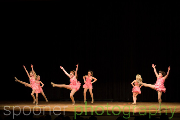 dancershelpingdancerst3i-78