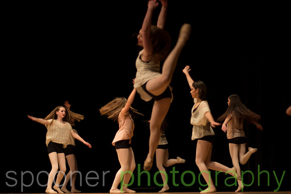 dancershelpingdancerst3i-91