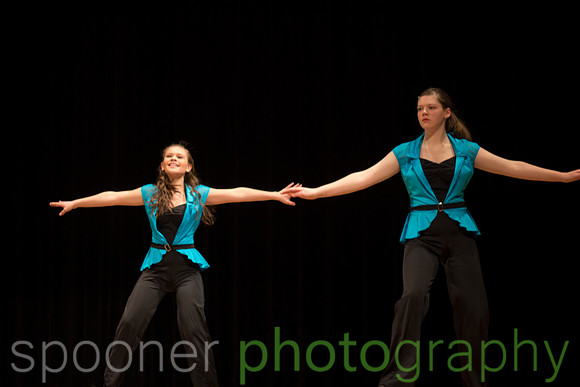 dancershelpingdancerst3i-121