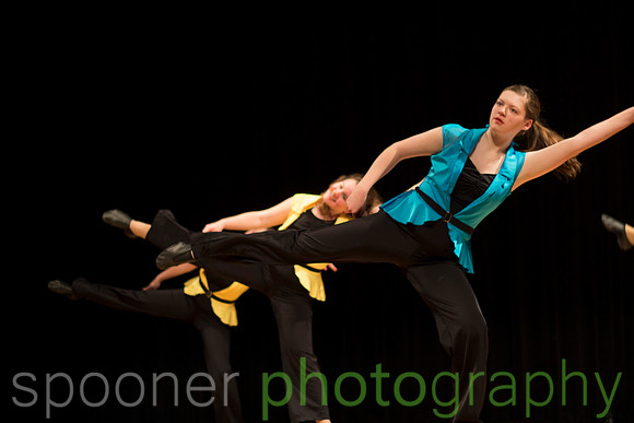 dancershelpingdancerst3i-123