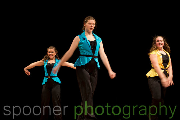 dancershelpingdancerst3i-135