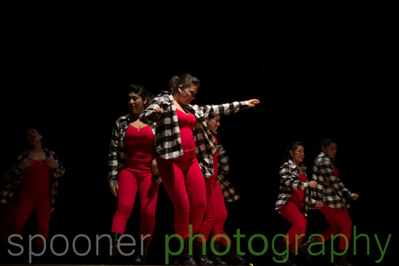 dancershelpingdancerst3i-232
