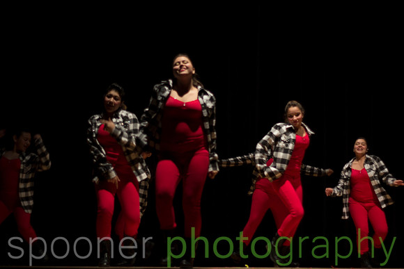 dancershelpingdancerst3i-233