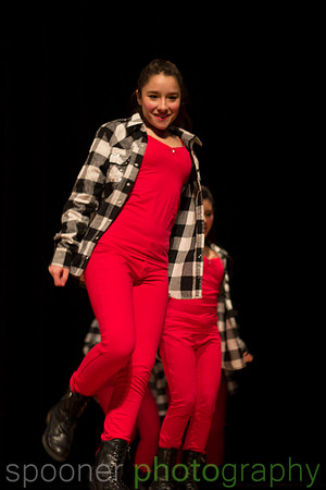 dancershelpingdancerst3i-247
