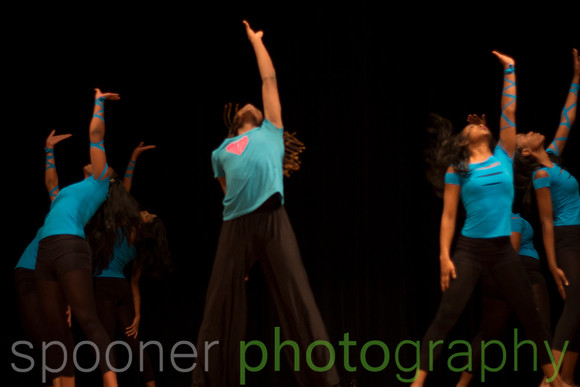 dancershelpingdancerst3i-318