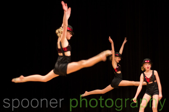 dancershelpingdancerst3i-398