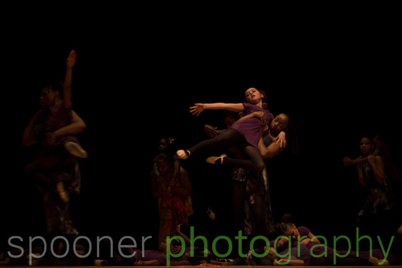 dancershelpingdancerst3i-605