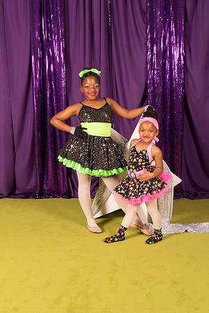 Jordyn and Lauren Jones 2 5x7
