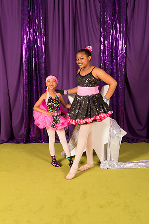 Kailie and Kaylen Holliday