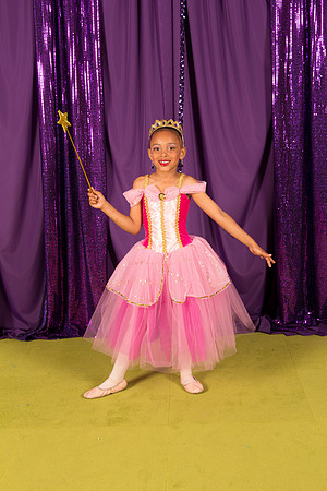 NaShelle Ferguson (H)- Show Pictures-612