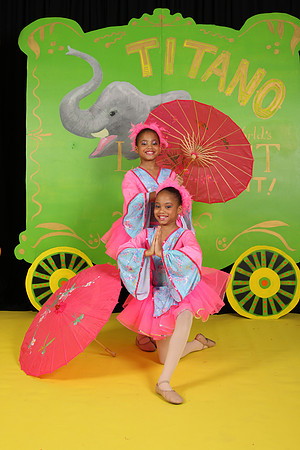 Aszja and Avanti Brown